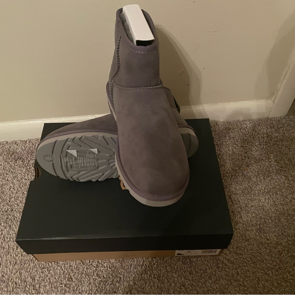 Ugg classic mini boots men, dark grey, sz 8 and 9